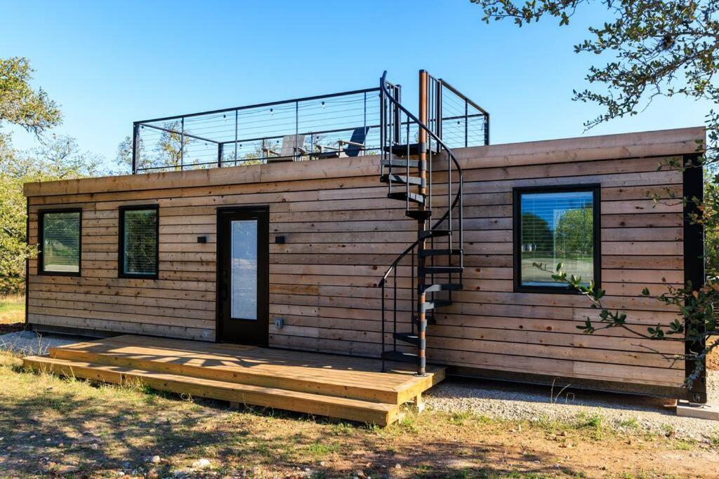 New! The Texas Longhorn-Luxury Container Home Fredericksburg Buitenkant foto