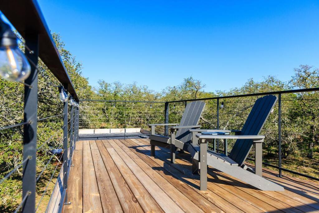 New! The Texas Longhorn-Luxury Container Home Fredericksburg Buitenkant foto
